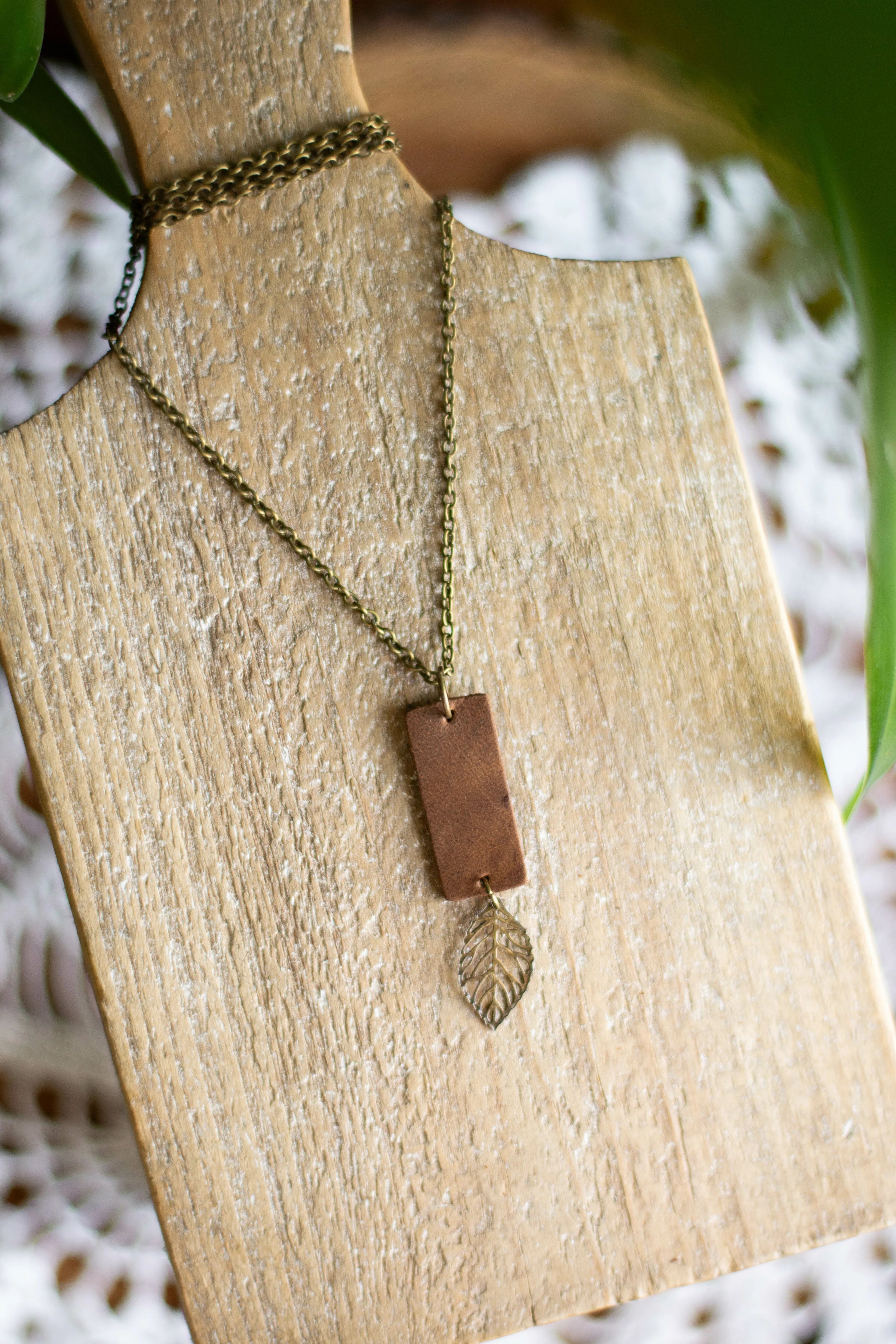 Rustic Leaf Dangle Set