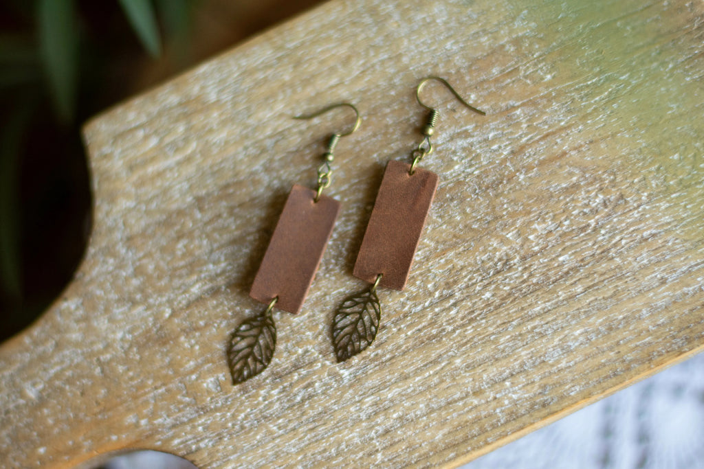 Rustic Leaf Dangle Set