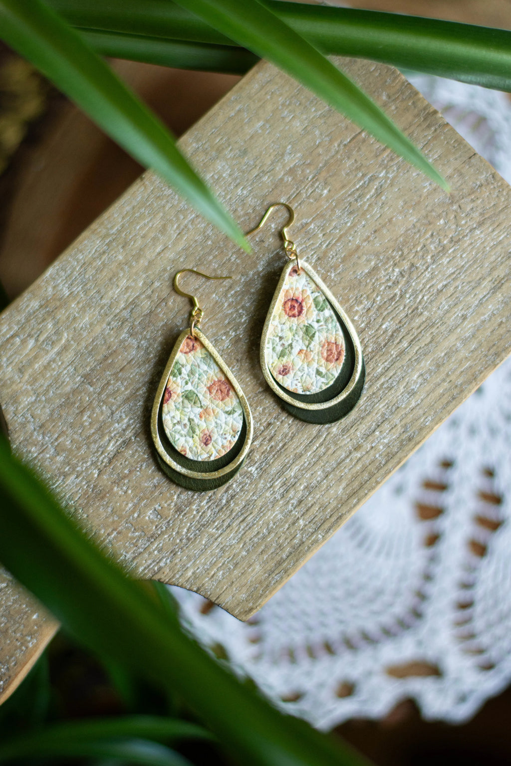 Sunflower Floral Teardrop