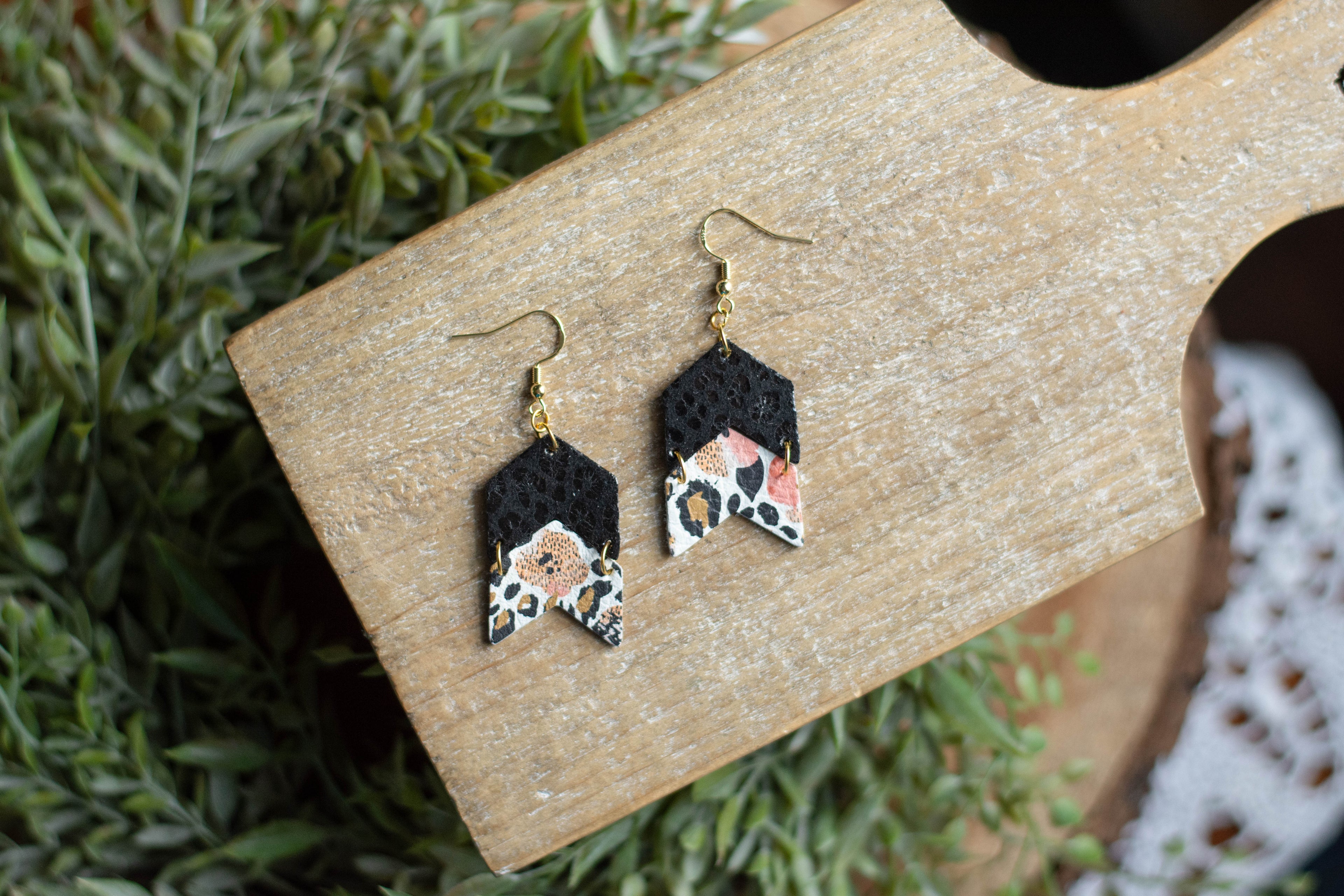 Leopard Floral Double Arrow