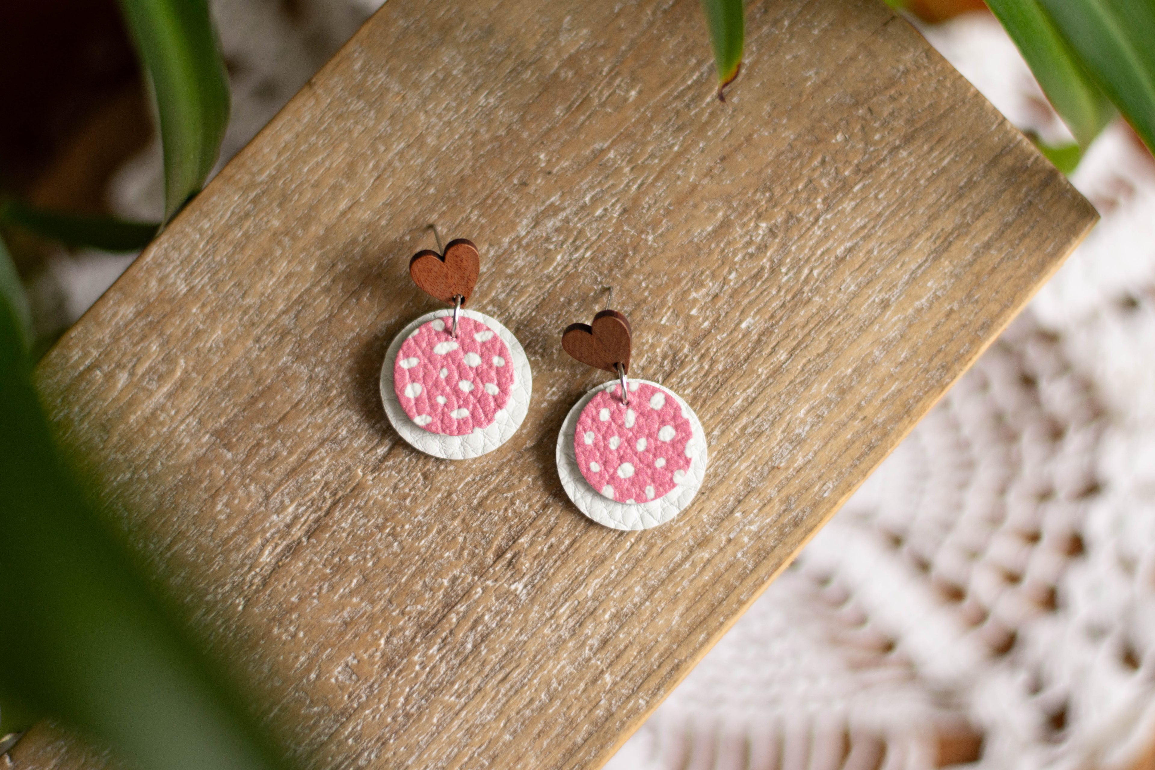 Doodle Dot Heart Stud