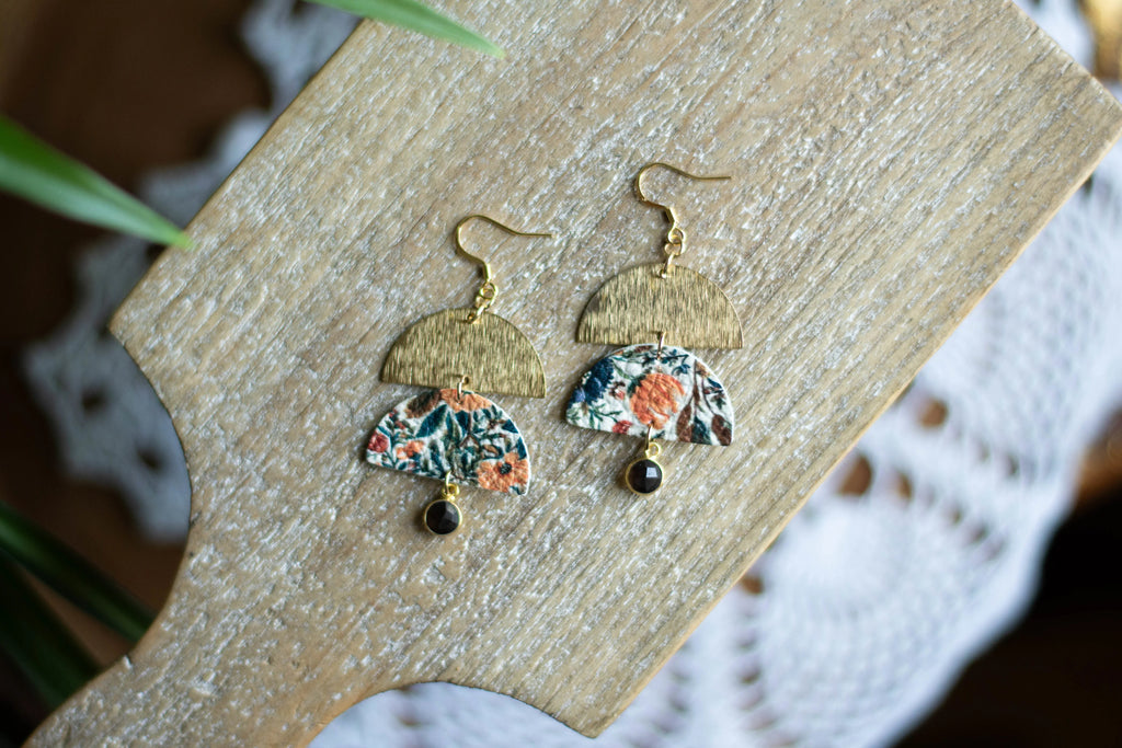 Vintage Floral Tiered Semi-Circles