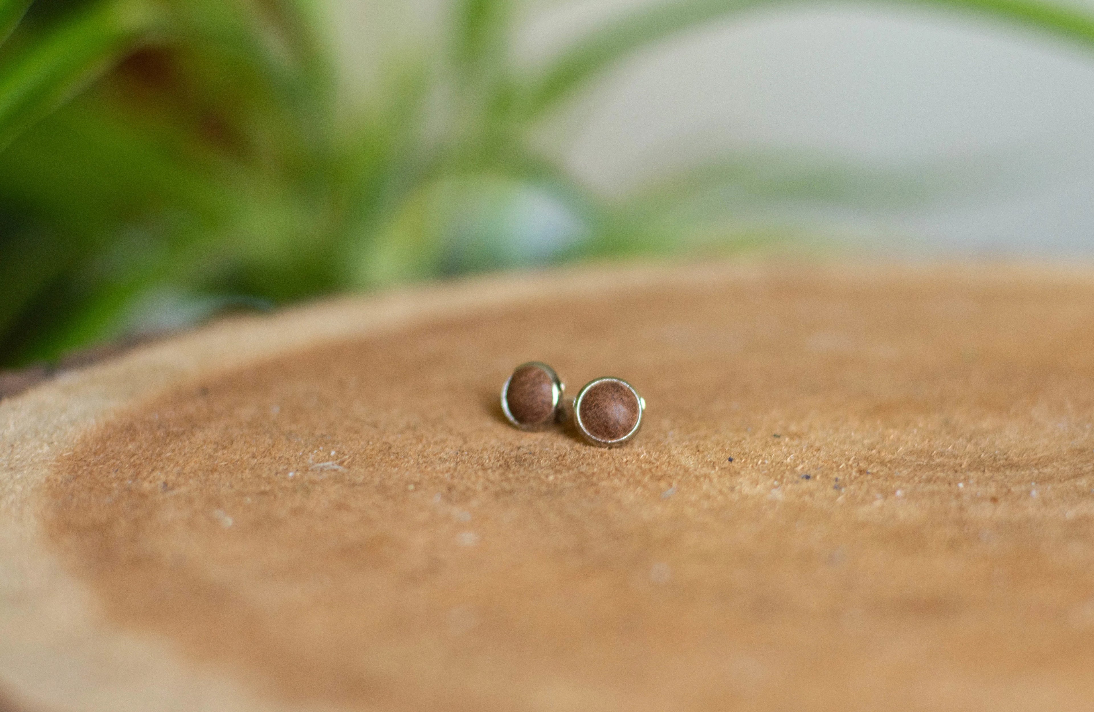 8 mm Bubble Studs