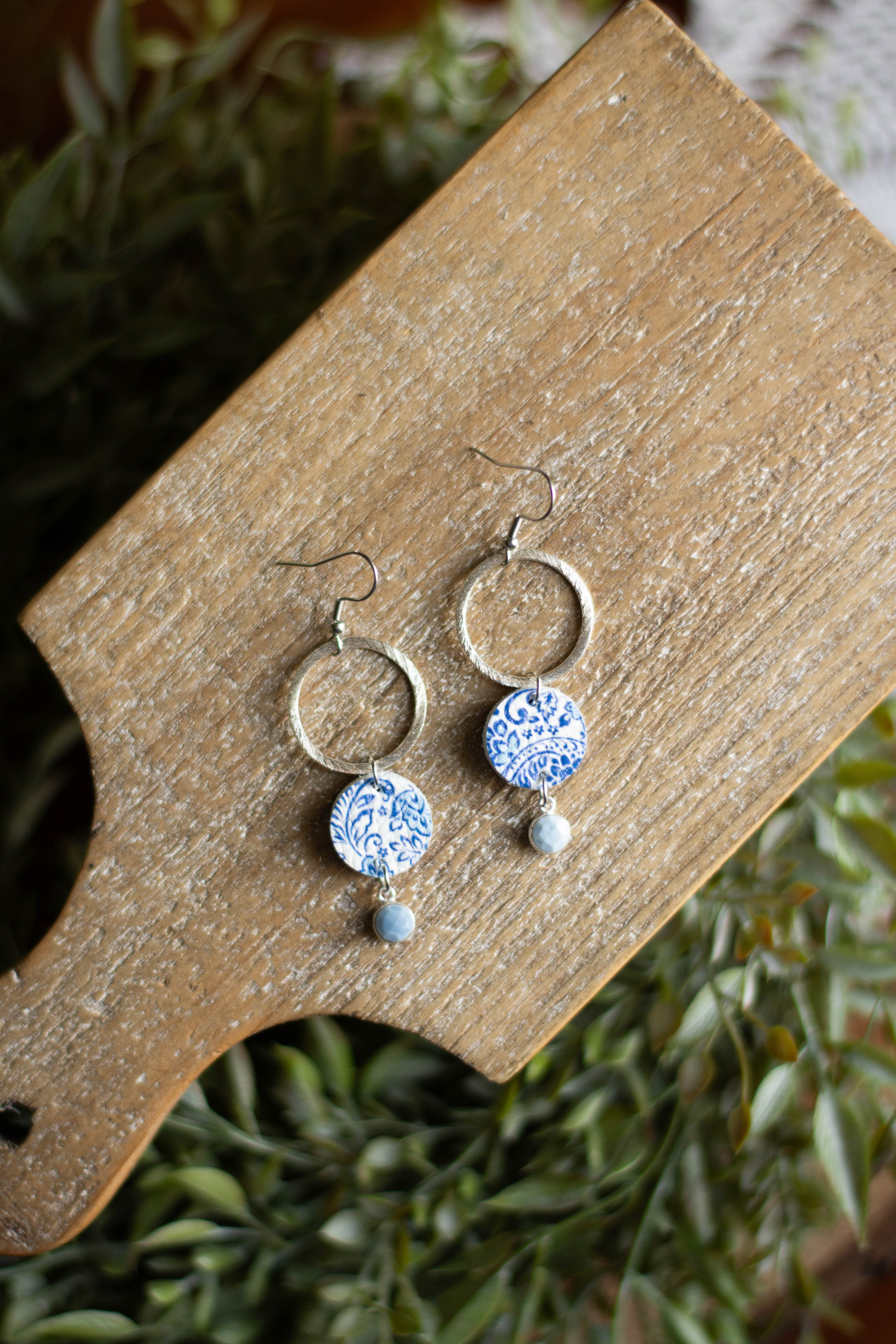 Blue Vintage Paisley Tiered Circles