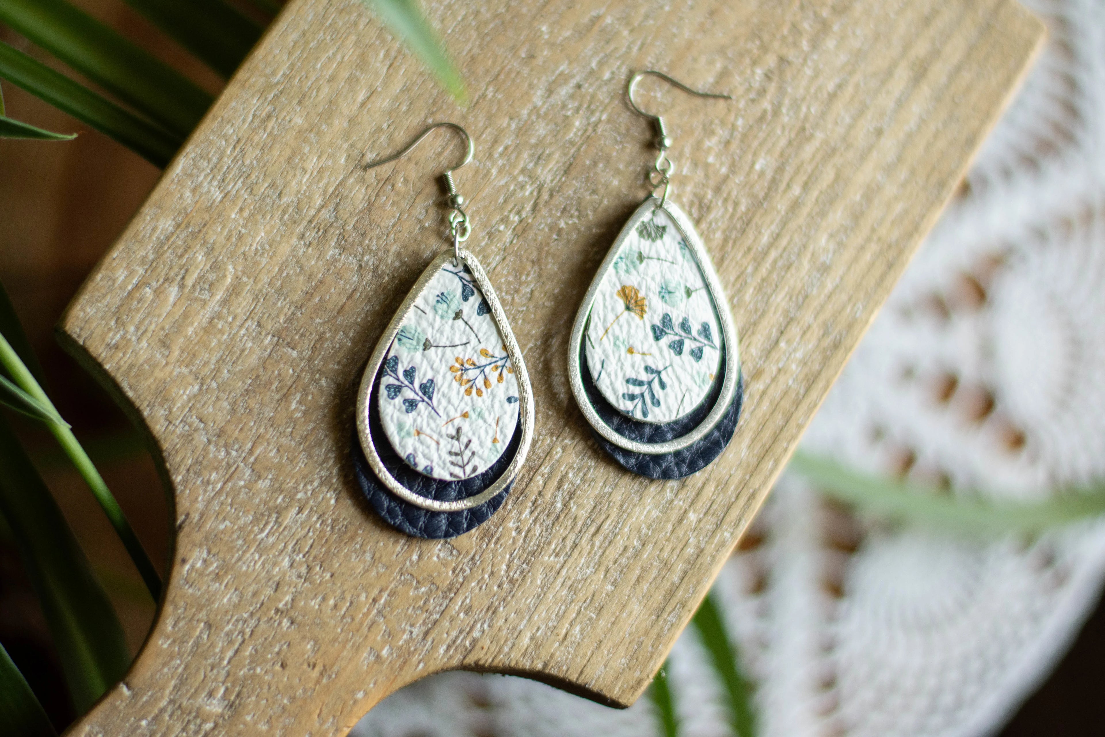 Wildflower Sunrise Teardrop