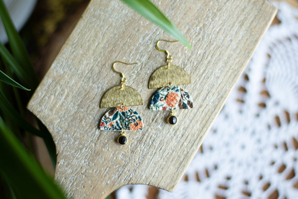 Vintage Floral Tiered Semi-Circles