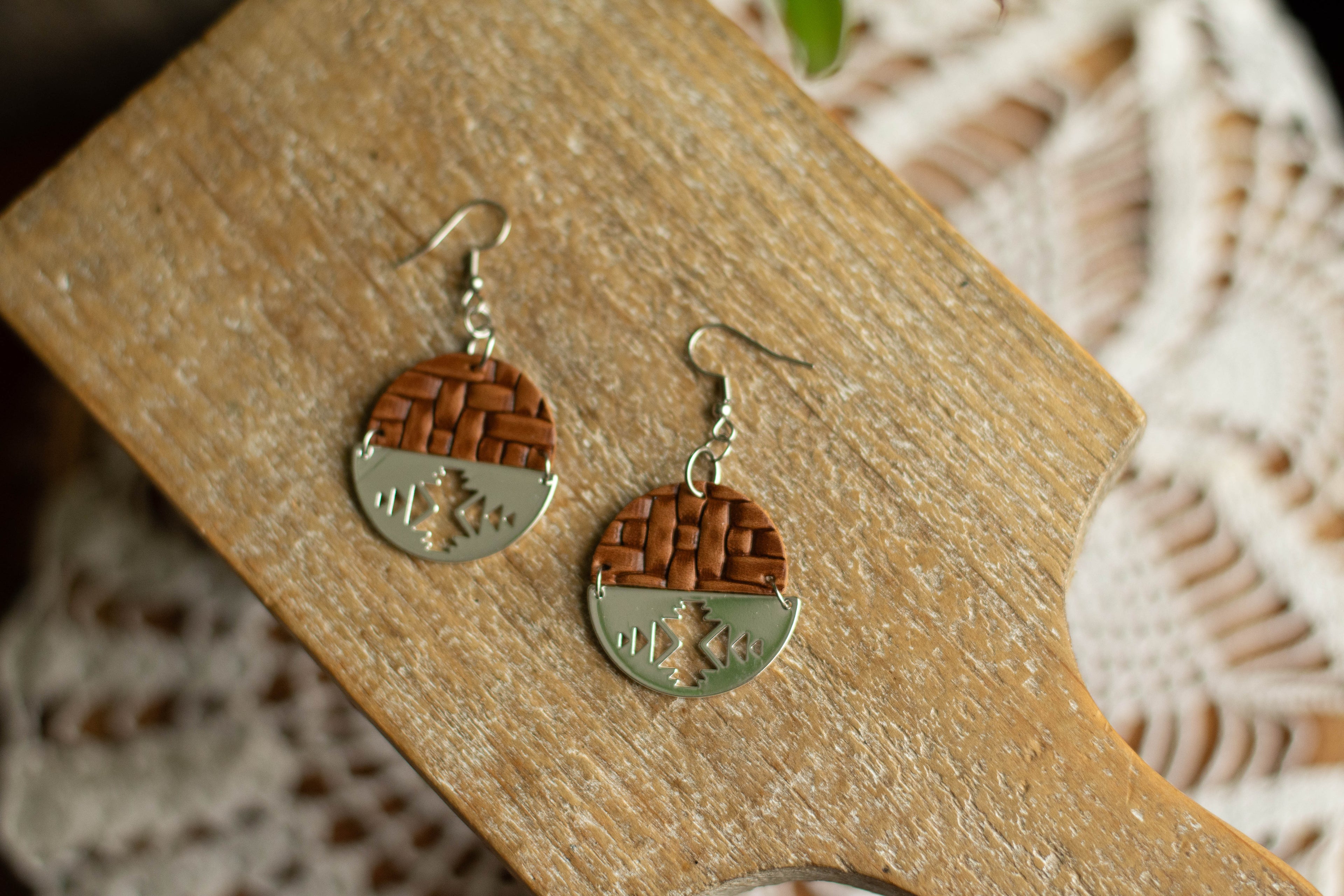 Medium Aztec Circles