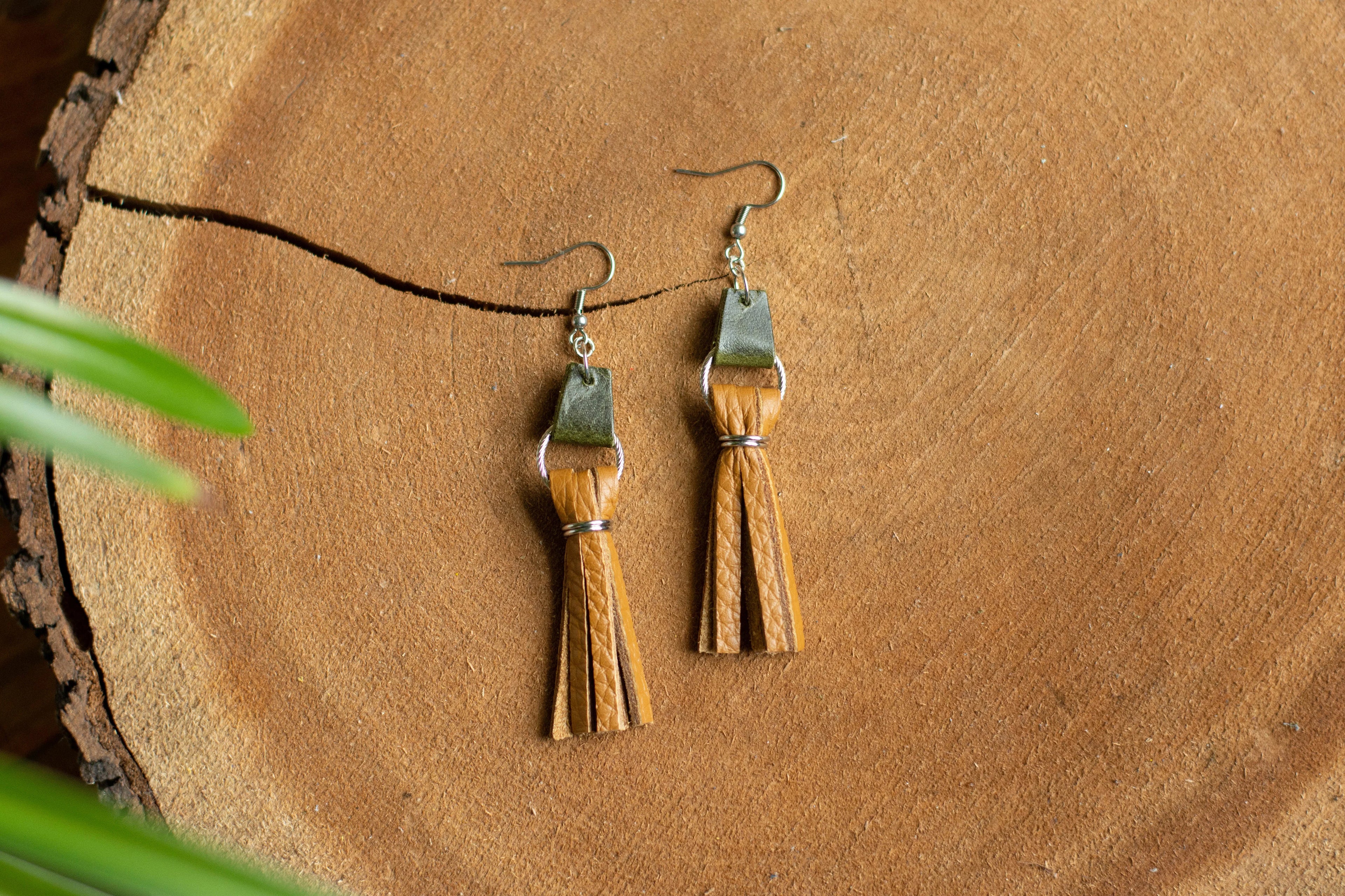 Olive + Brown Two-Tone Tassel