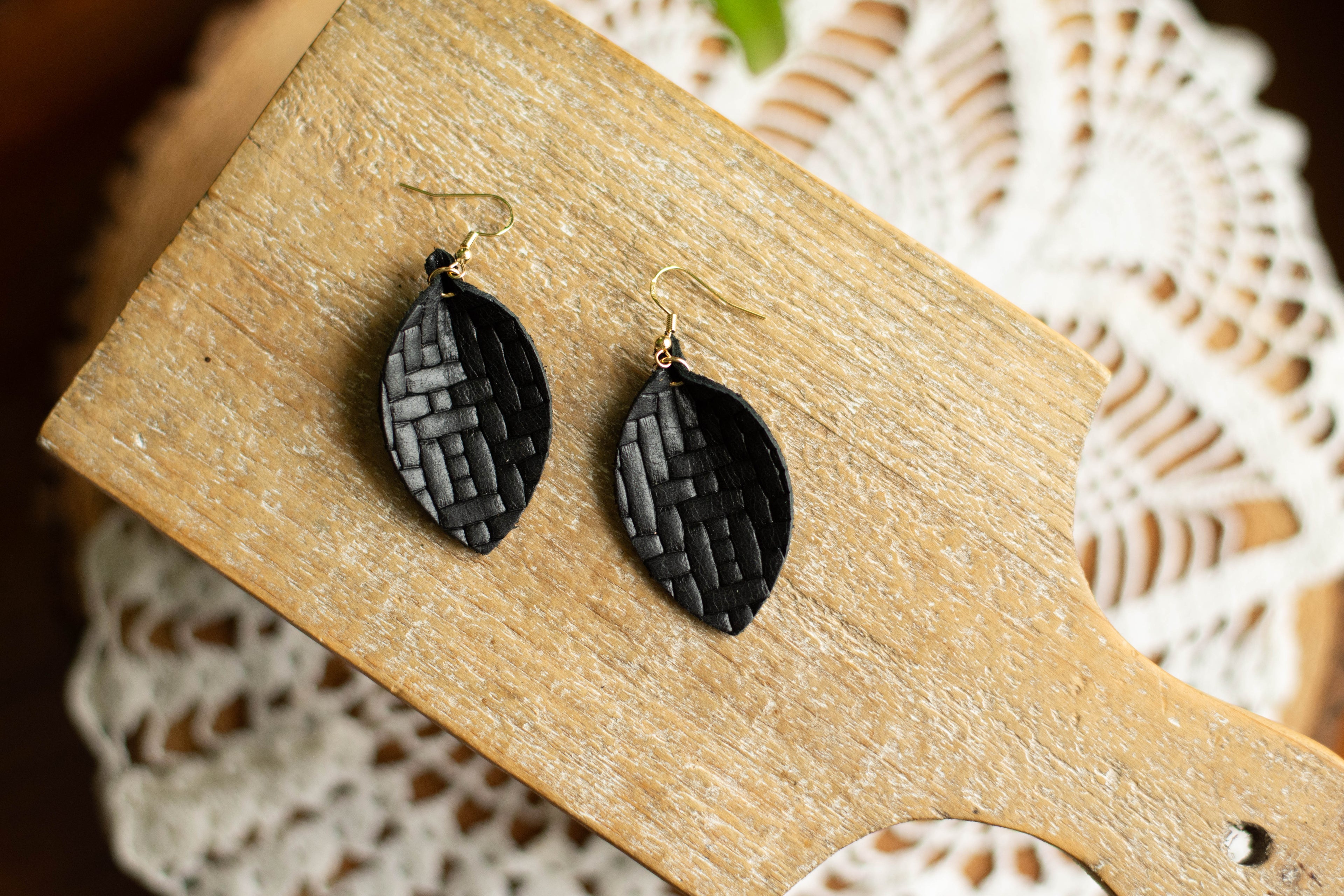 Textured Basket Weave | Black