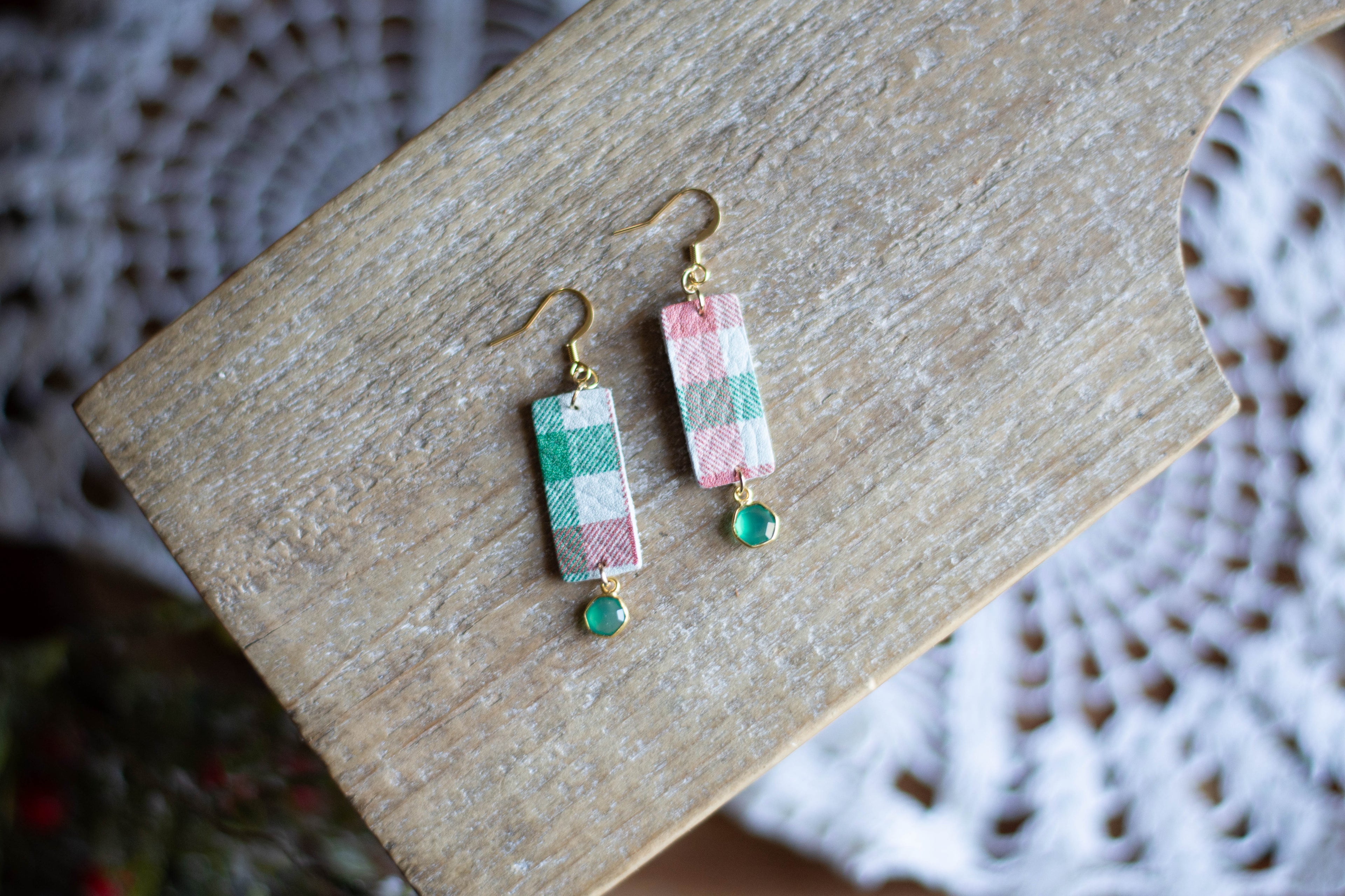 Hollowday Plaid with Green Onyx Gemstone