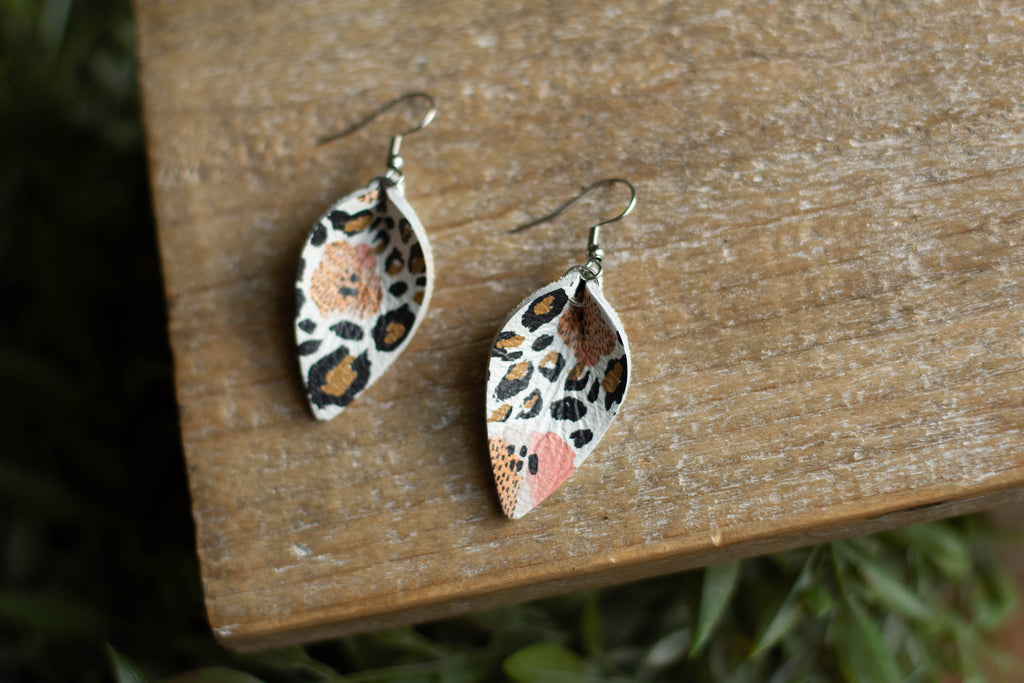 Leopard Floral Small Leaf Drop